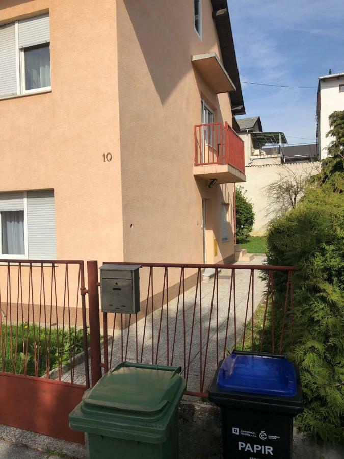 Valerija Apartment ซาเกร็บ ภายนอก รูปภาพ